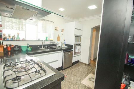 Apartamento à venda com 268m², 3 quartos e 4 vagasCozinha