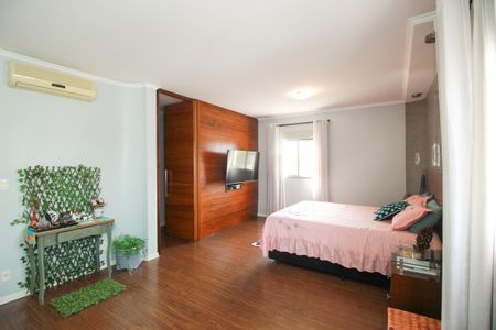 Apartamento à venda com 268m², 3 quartos e 4 vagasSuíte master