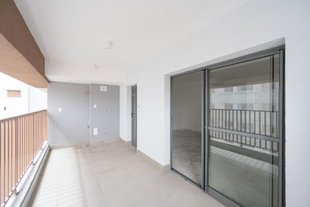 Varanda de apartamento à venda com 2 quartos, 74m² em Parque Imperial, São Paulo
