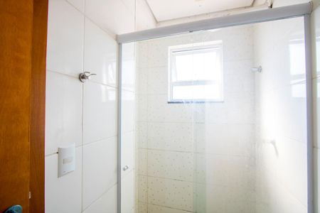 Apartamento à venda com 118m², 2 quartos e 2 vagasBanheiro do quarto 1