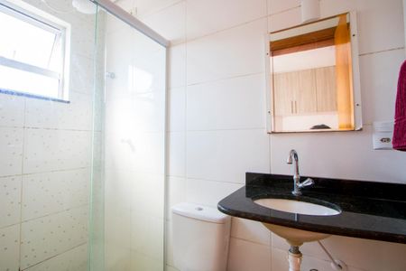 Apartamento à venda com 118m², 2 quartos e 2 vagasBanheiro do quarto 1