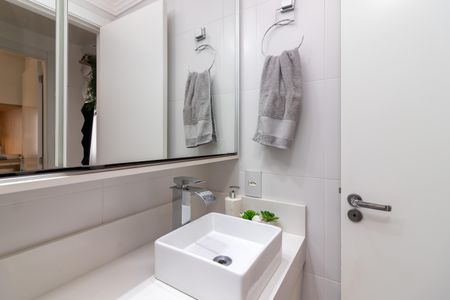 Apartamento à venda com 42m², 2 quartos e 1 vaga Apartamento à venda com 42m², 2 quartos e 1 vagaBanheiro