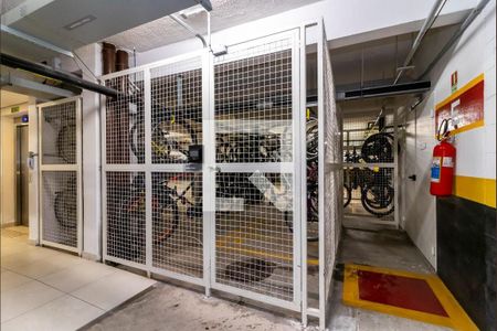 Apartamento à venda com 42m², 2 quartos e 1 vaga Apartamento à venda com 42m², 2 quartos e 1 vagaBiciclatário