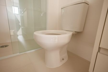 Apartamento para alugar com 66m², 2 quartos e 1 vaga Apartamento para alugar com 66m², 2 quartos e 1 vagaBanheiro Corredor