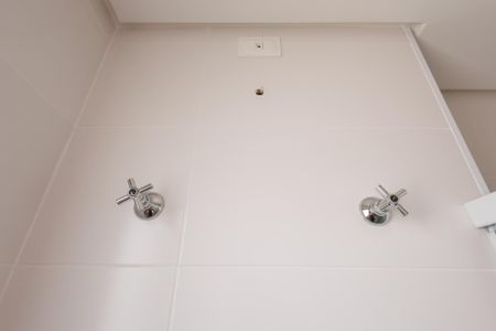 Apartamento para alugar com 66m², 2 quartos e 1 vaga Apartamento para alugar com 66m², 2 quartos e 1 vagaBanheiro da Suíte