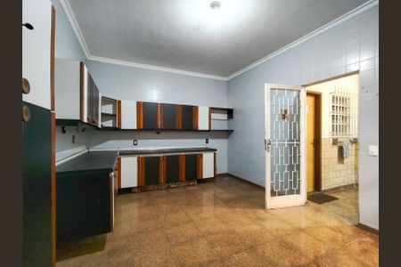 Casa para alugar com 179m², 3 quartos e 3 vagasCozinha