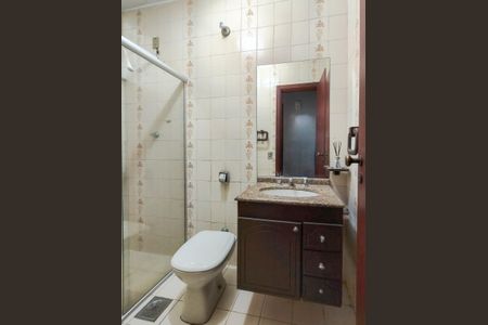 Casa para alugar com 179m², 3 quartos e 3 vagasBanheiro Corredor