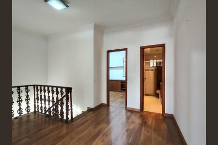 Casa para alugar com 179m², 3 quartos e 3 vagasHall social