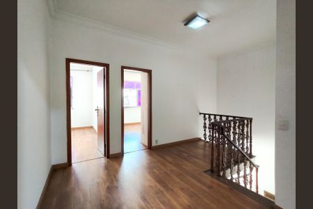 Casa para alugar com 179m², 3 quartos e 3 vagasHall social