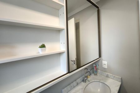 Apartamento à venda com 84m², 2 quartos e 2 vagasBanheiro Social