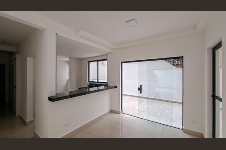 Apartamento para alugar com 106m², 3 quartos e 2 vagas Apartamento para alugar com 106m², 3 quartos e 2 vagasSala/Cozinha