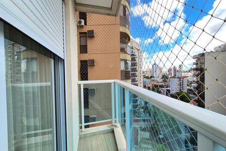 Apartamento à venda com 112m², 3 quartos e 2 vagasVaranda da suíte 