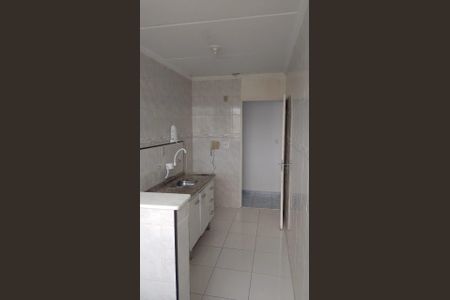 Cozinha de apartamento para alugar com 2 quartos, 55m² em Cezar de Souza, Mogi das Cruzes