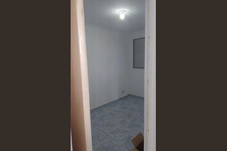 Quarto de apartamento para alugar com 2 quartos, 55m² em Cezar de Souza, Mogi das Cruzes