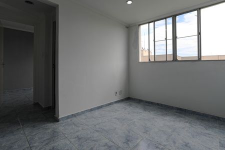 Sala de apartamento para alugar com 2 quartos, 55m² em Cezar de Souza, Mogi das Cruzes