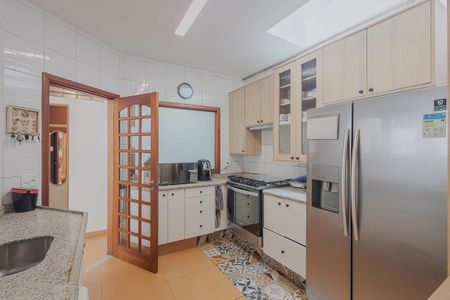 Casa à venda com 170m², 4 quartos e 2 vagasCozinha