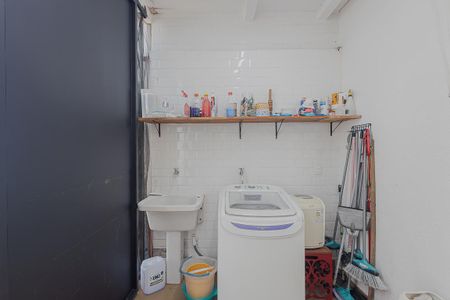 Casa à venda com 170m², 4 quartos e 2 vagasÁrea de Serviço