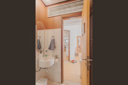 Casa à venda com 170m², 4 quartos e 2 vagasÁrea de Serviço - Banheiro