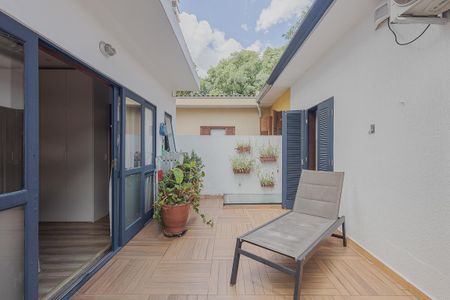 Casa à venda com 170m², 4 quartos e 2 vagasVaranda