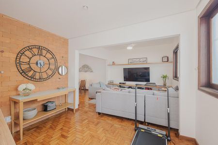 Casa à venda com 170m², 4 quartos e 2 vagasSala