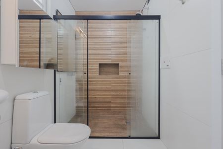 Casa à venda com 170m², 4 quartos e 2 vagasBanheiro