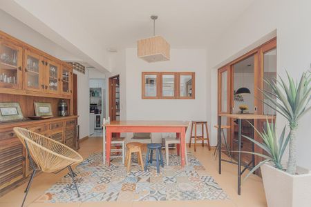 Casa à venda com 170m², 4 quartos e 2 vagasEspaço Gourmet