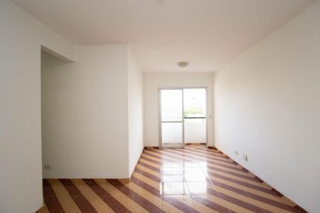 Apartamento à venda com 74m², 3 quartos e 1 vaga Apartamento à venda com 74m², 3 quartos e 1 vagaSala