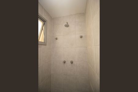 Apartamento à venda com 74m², 3 quartos e 1 vaga Apartamento à venda com 74m², 3 quartos e 1 vagaBanheiro Social