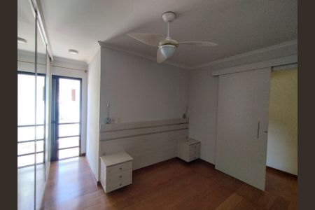 Casa à venda com 120m², 3 quartos e 2 vagas Casa à venda com 120m², 3 quartos e 2 vagasSuíte