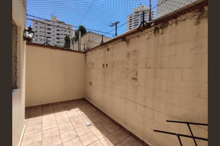 Casa à venda com 120m², 3 quartos e 2 vagas Casa à venda com 120m², 3 quartos e 2 vagasQuintal