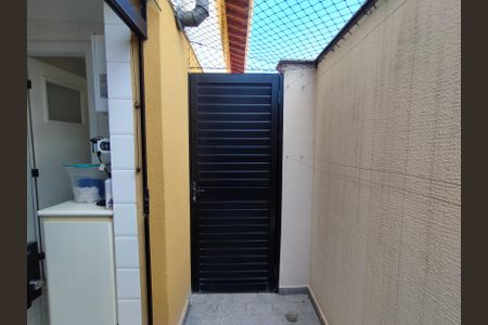 Casa à venda com 120m², 3 quartos e 2 vagas Casa à venda com 120m², 3 quartos e 2 vagasEntrada de Serviço