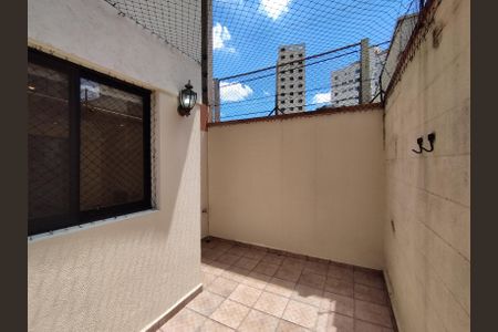 Casa à venda com 120m², 3 quartos e 2 vagas Casa à venda com 120m², 3 quartos e 2 vagasQuintal