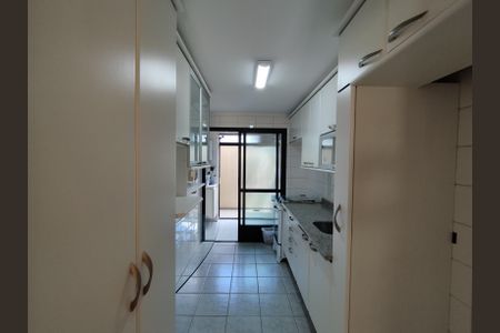 Casa à venda com 120m², 3 quartos e 2 vagas Casa à venda com 120m², 3 quartos e 2 vagasCozinha - Armários