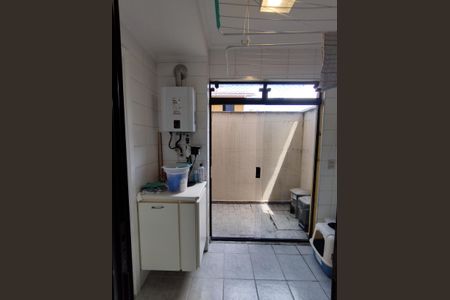 Casa à venda com 120m², 3 quartos e 2 vagas Casa à venda com 120m², 3 quartos e 2 vagasÁrea de Serviço