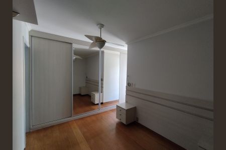 Casa à venda com 120m², 3 quartos e 2 vagas Casa à venda com 120m², 3 quartos e 2 vagasSuíte