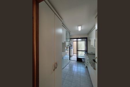 Casa à venda com 120m², 3 quartos e 2 vagas Casa à venda com 120m², 3 quartos e 2 vagasCozinha - Armários