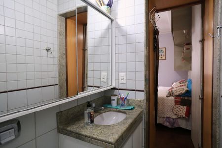 Apartamento à venda com 100m², 3 quartos e 2 vagasBanheiro da Suíte