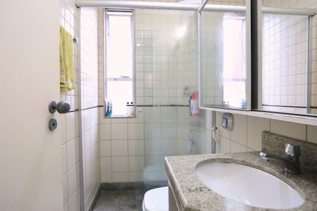 Apartamento à venda com 100m², 3 quartos e 2 vagasBanheiro