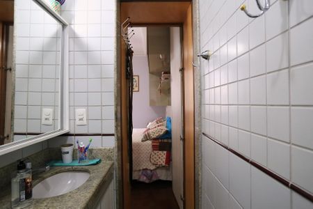 Apartamento à venda com 100m², 3 quartos e 2 vagasBanheiro da Suíte