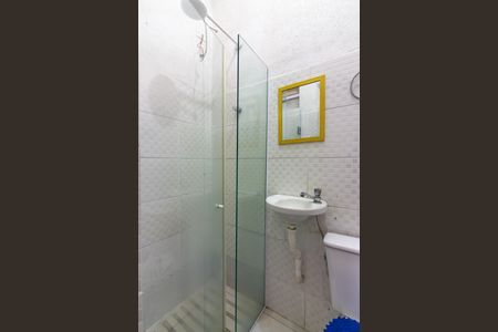 Banheiro de casa para alugar com 1 quarto, 40m² em Metalúrgicos, Osasco