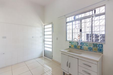 Cozinha  de casa para alugar com 1 quarto, 40m² em Metalúrgicos, Osasco