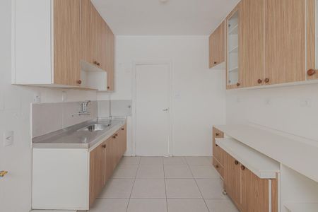 Apartamento à venda com 103m², 3 quartos e 2 vagasCozinha
