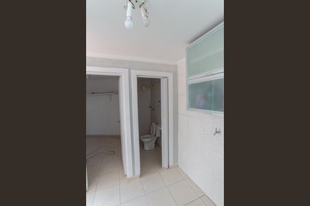 Casa para alugar com 300m², 4 quartos e 5 vagas Casa para alugar com 300m², 4 quartos e 5 vagasÁrea de Serviço