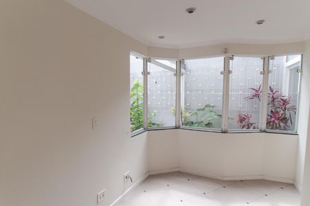 Sala - Escritório de casa para alugar com 4 quartos, 300m² em Vila Irmaos Arnoni, São Paulo