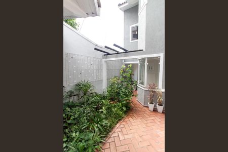 Casa para alugar com 300m², 4 quartos e 5 vagas Casa para alugar com 300m², 4 quartos e 5 vagasQuintal