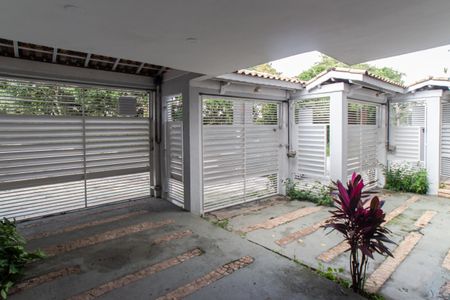 Casa para alugar com 300m², 4 quartos e 5 vagas Casa para alugar com 300m², 4 quartos e 5 vagasGaragem