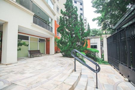 Apartamento à venda com 129m², 3 quartos e 3 vagasFachada e portaria