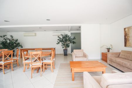 Apartamento à venda com 129m², 3 quartos e 3 vagasÁrea comum - Salão de festas