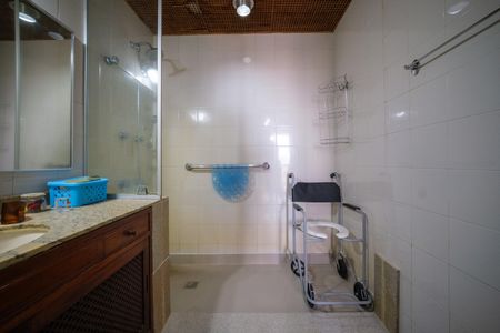 Apartamento à venda com 129m², 3 quartos e 2 vagas Apartamento à venda com 129m², 3 quartos e 2 vagasBanheiro Suite