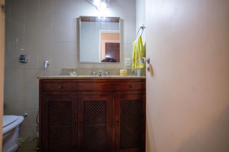 Apartamento à venda com 129m², 3 quartos e 2 vagas Apartamento à venda com 129m², 3 quartos e 2 vagasBanheiro Social